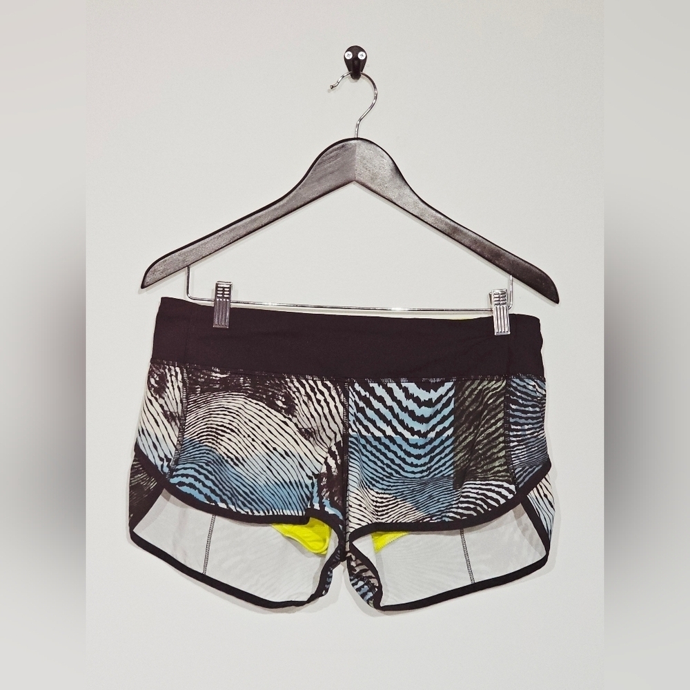 Lululemon RUN: SPEED SHORTS **Seawheeze** Secret Society Tofino Teal sz 8 - Picture 1 of 4